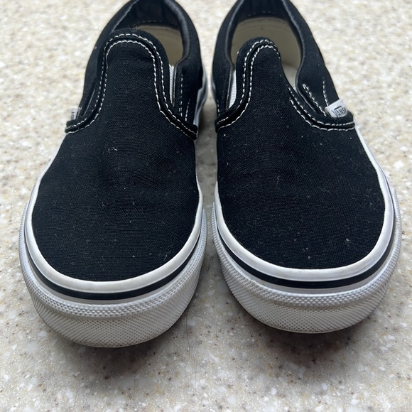 Vans - Picture 5 of 6